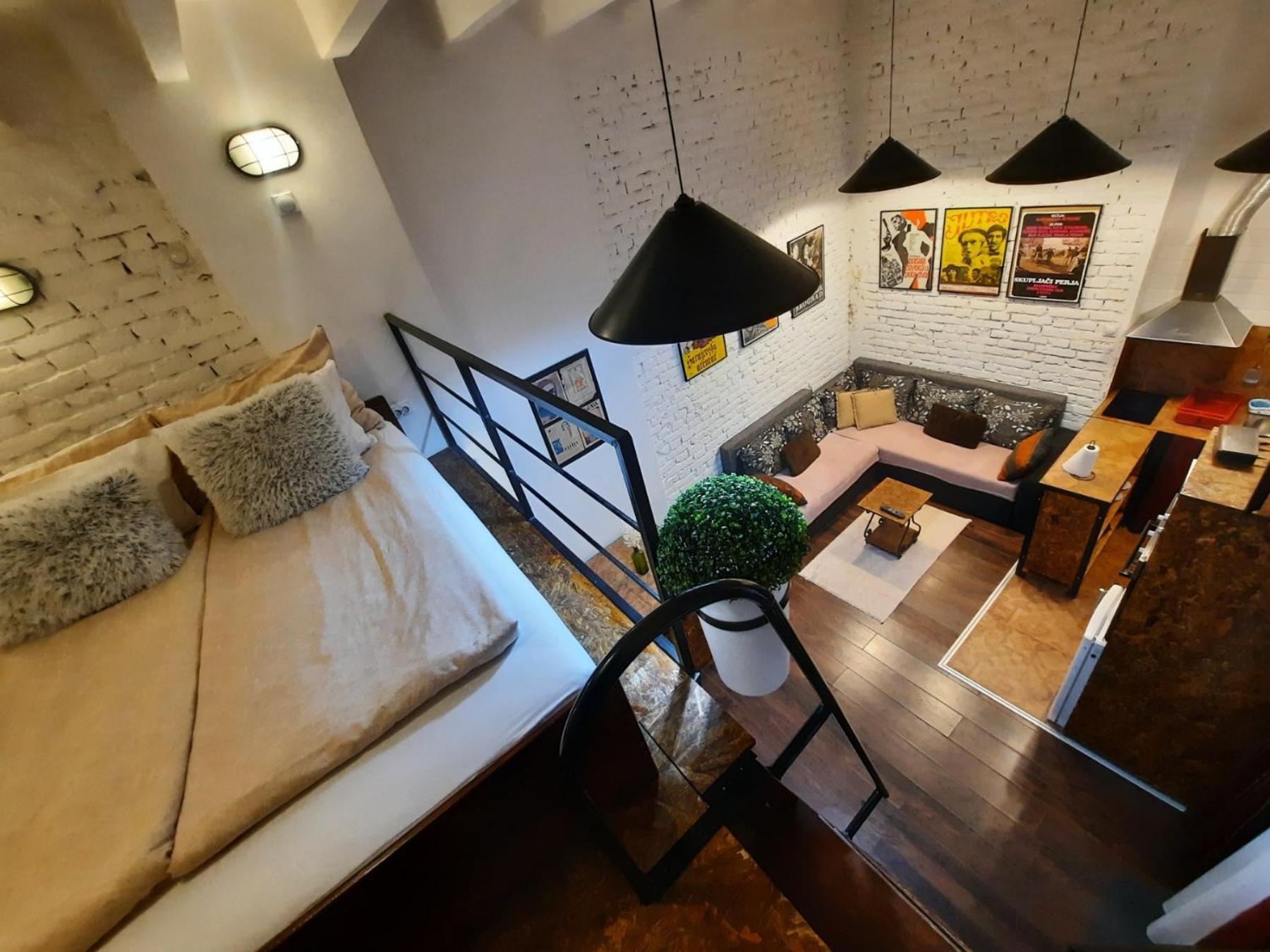 Authentic Belgrade Centre - Split Level Loft With Patio In Courtyard Apartment Екстериор снимка