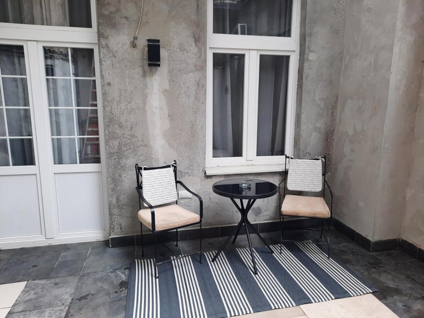 Authentic Belgrade Centre - Split Level Loft With Patio In Courtyard Apartment Екстериор снимка